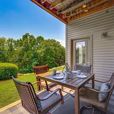 Scenic Condo Near Lake And Branson Entertainment!